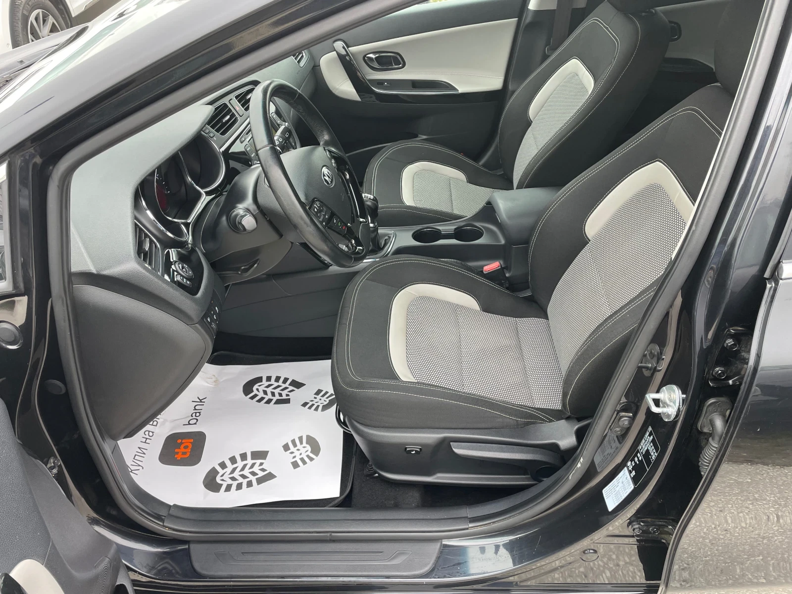 Kia Ceed 1.6 Top condition  - изображение 10