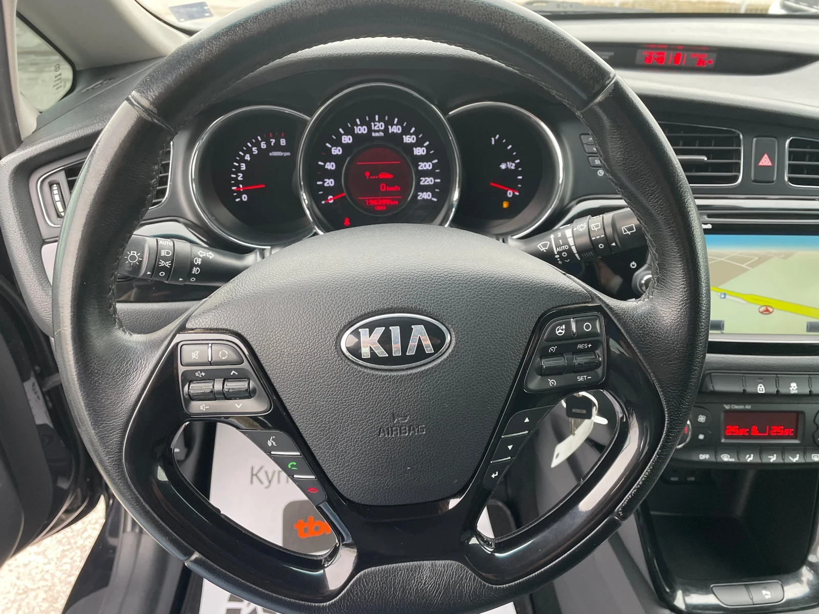 Kia Ceed 1.6 Top condition  - изображение 8