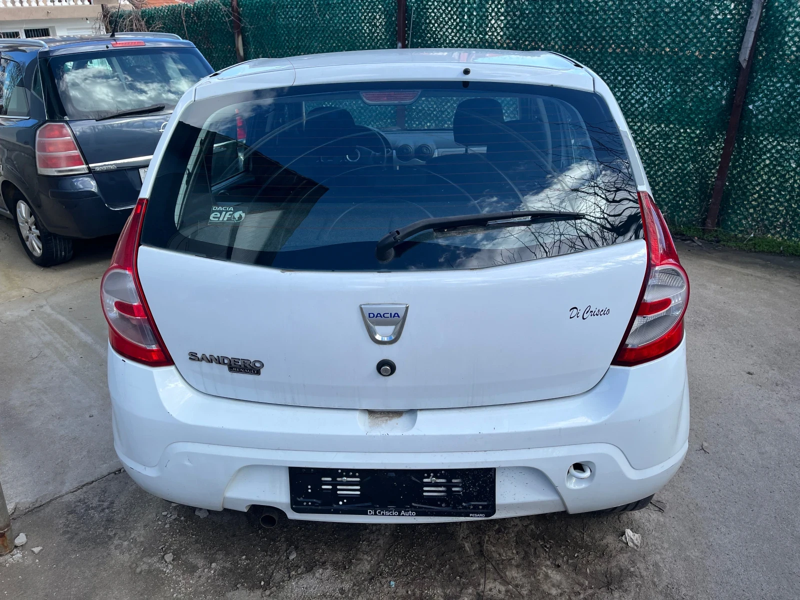 Dacia Sandero 1.4 ГАЗ, Климатик Нов Внос - изображение 3