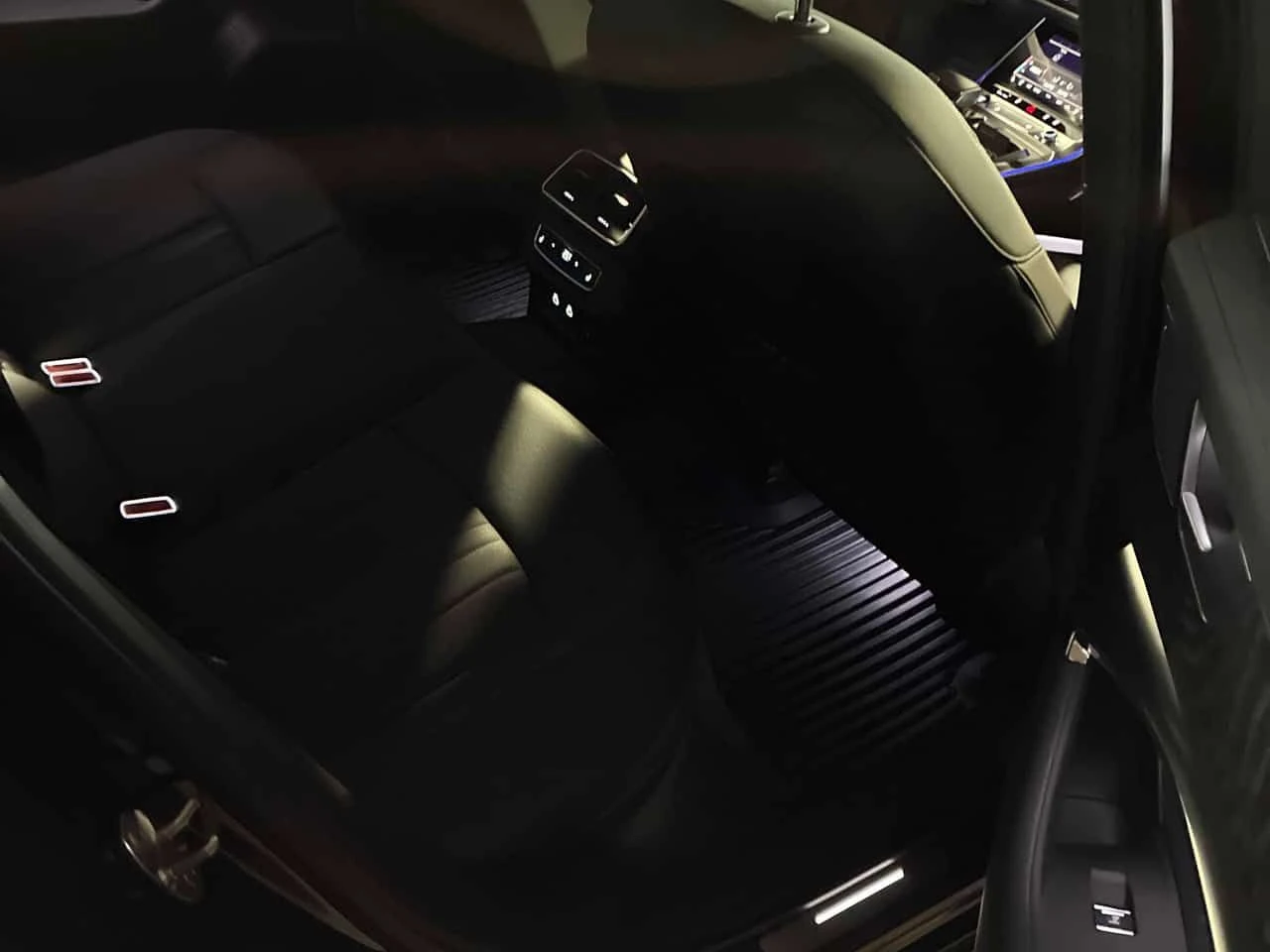 Audi A6 * Progressiv * CARFAX * ЦЕНА ДО БГ, снимка 12 - Автомобили и джипове - 54282953