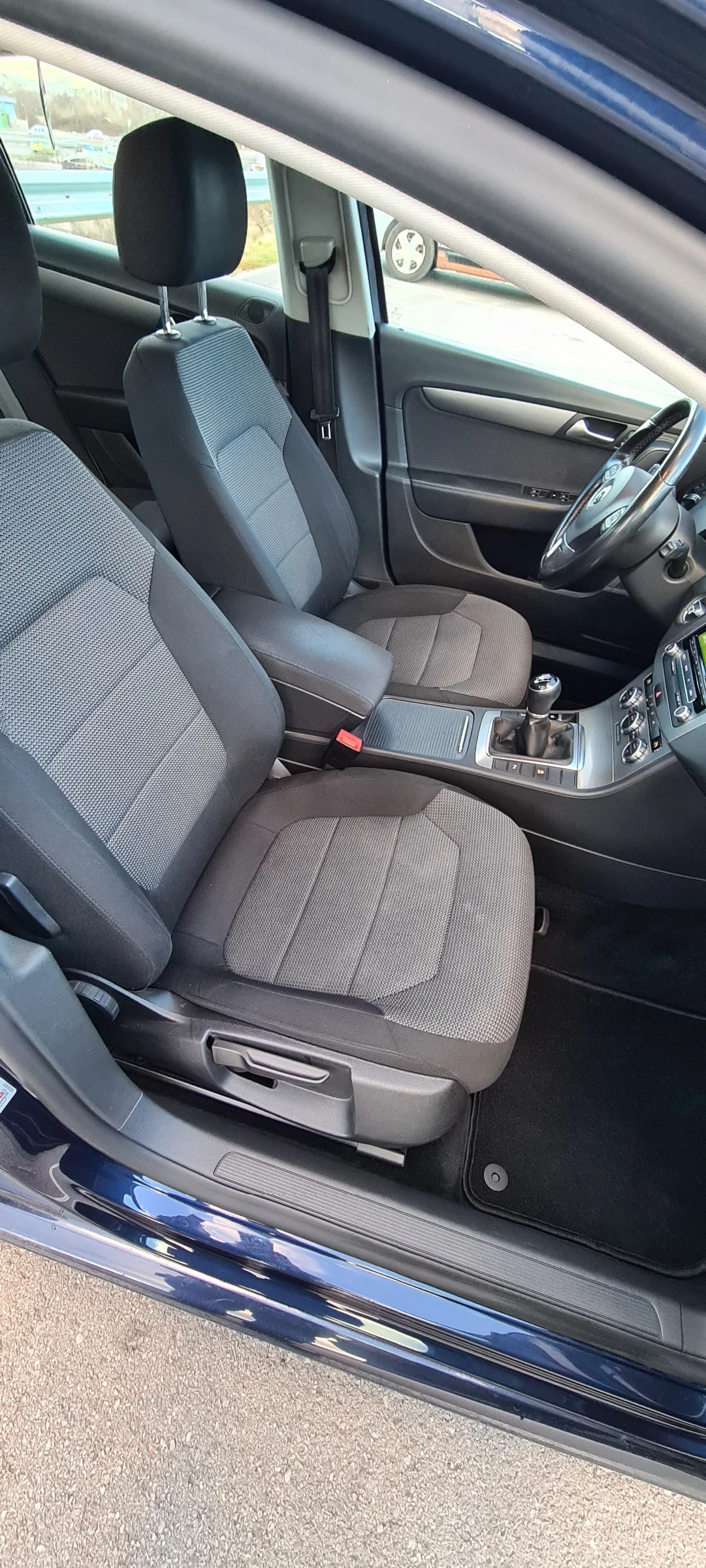 VW Passat B8, снимка 9 - Автомобили и джипове - 54305388