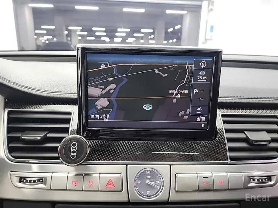 Audi S8 * CARBON * MATRIX * FULL, снимка 16 - Автомобили и джипове - 54353091