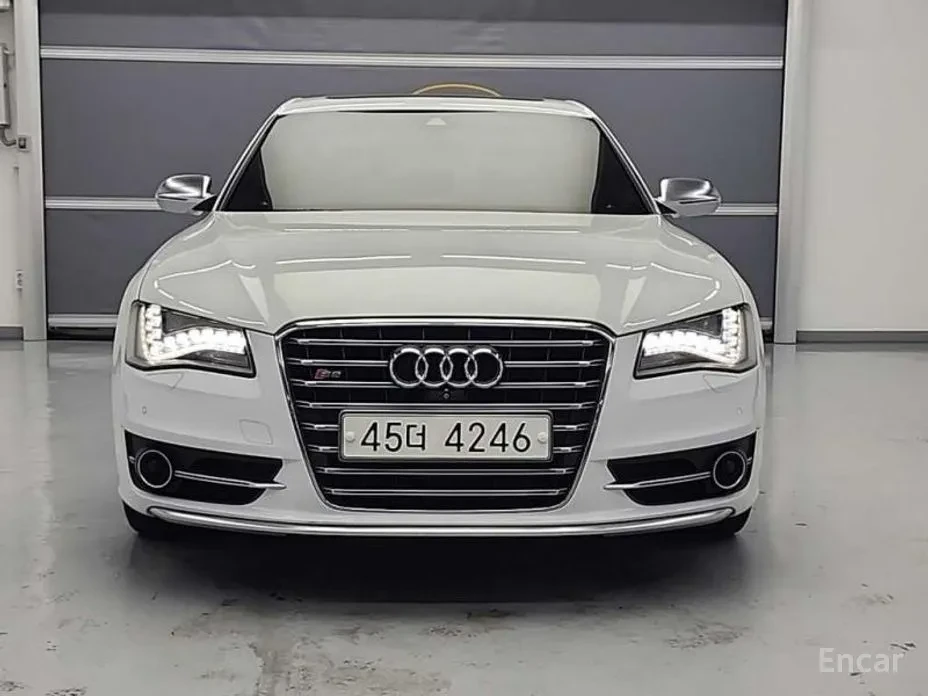 Audi S8 * CARBON * MATRIX * FULL