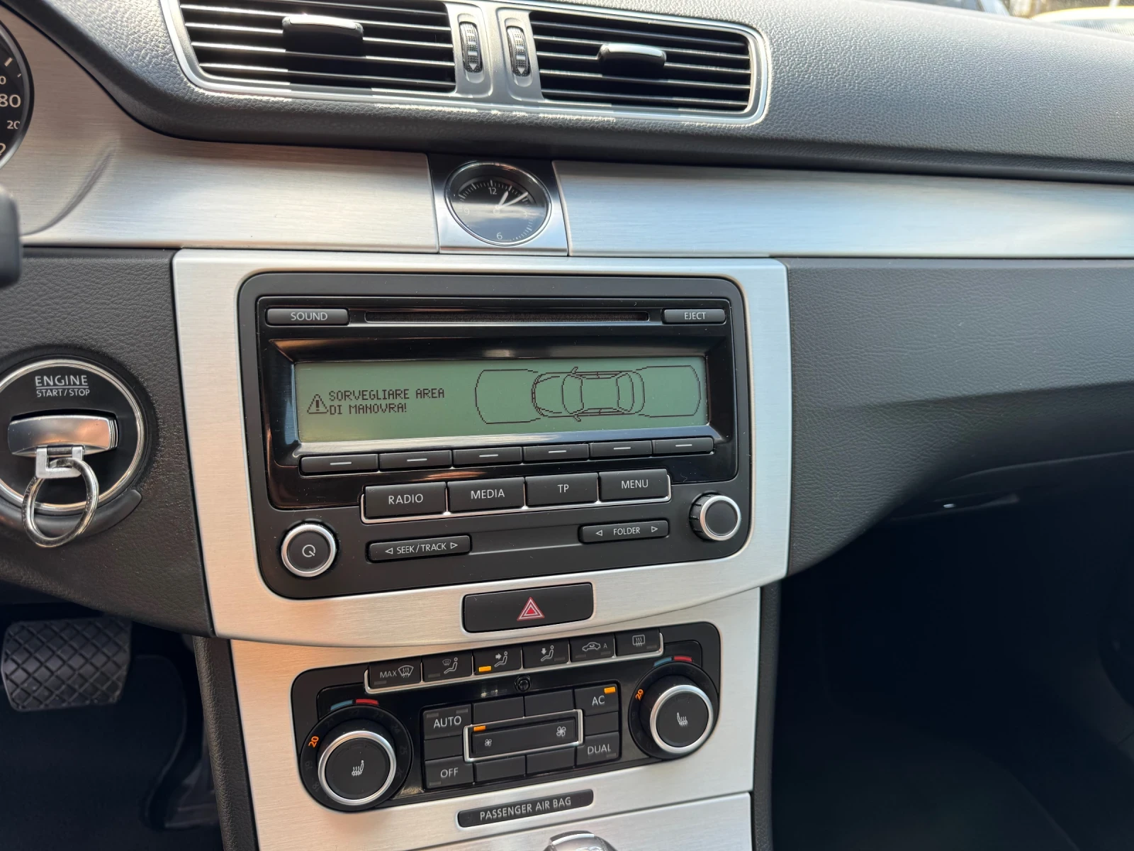 VW Passat 2.0TDI* DSG* Highline, снимка 8 - Автомобили и джипове - 54371753