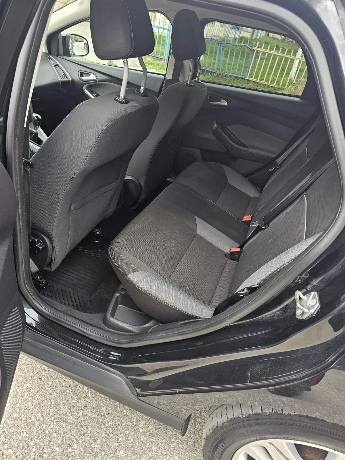 Ford Focus 1.6 TDCI 8v 116hp, снимка 10 - Автомобили и джипове - 54510225