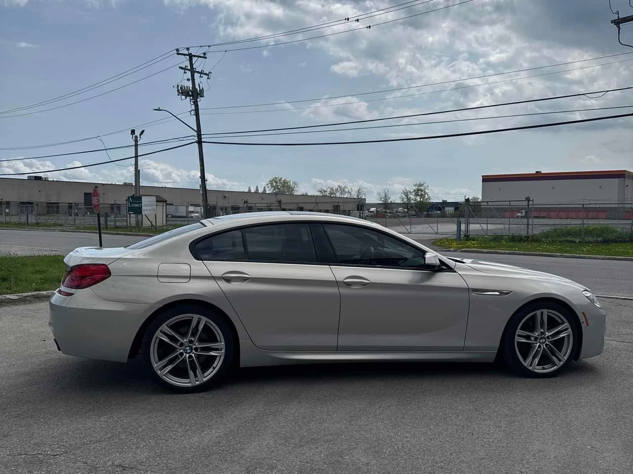 BMW 650 * 4dr Sdn xDrive AWD Gran Coupe * CARFAX * ЦЕНА ДО, снимка 4 - Автомобили и джипове - 54628066