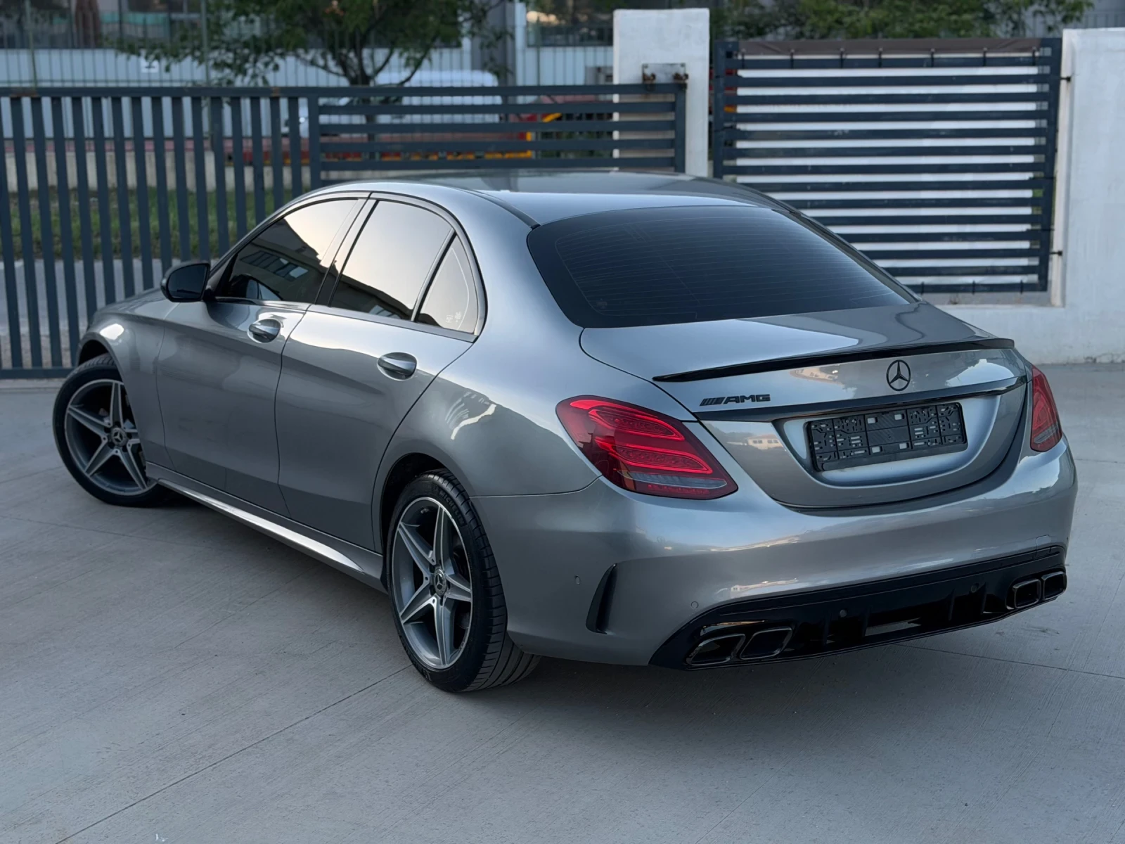 Mercedes-Benz C 220 AMG пакет / 2015 / 7G-Tronic, снимка 6 - Автомобили и джипове - 54715200