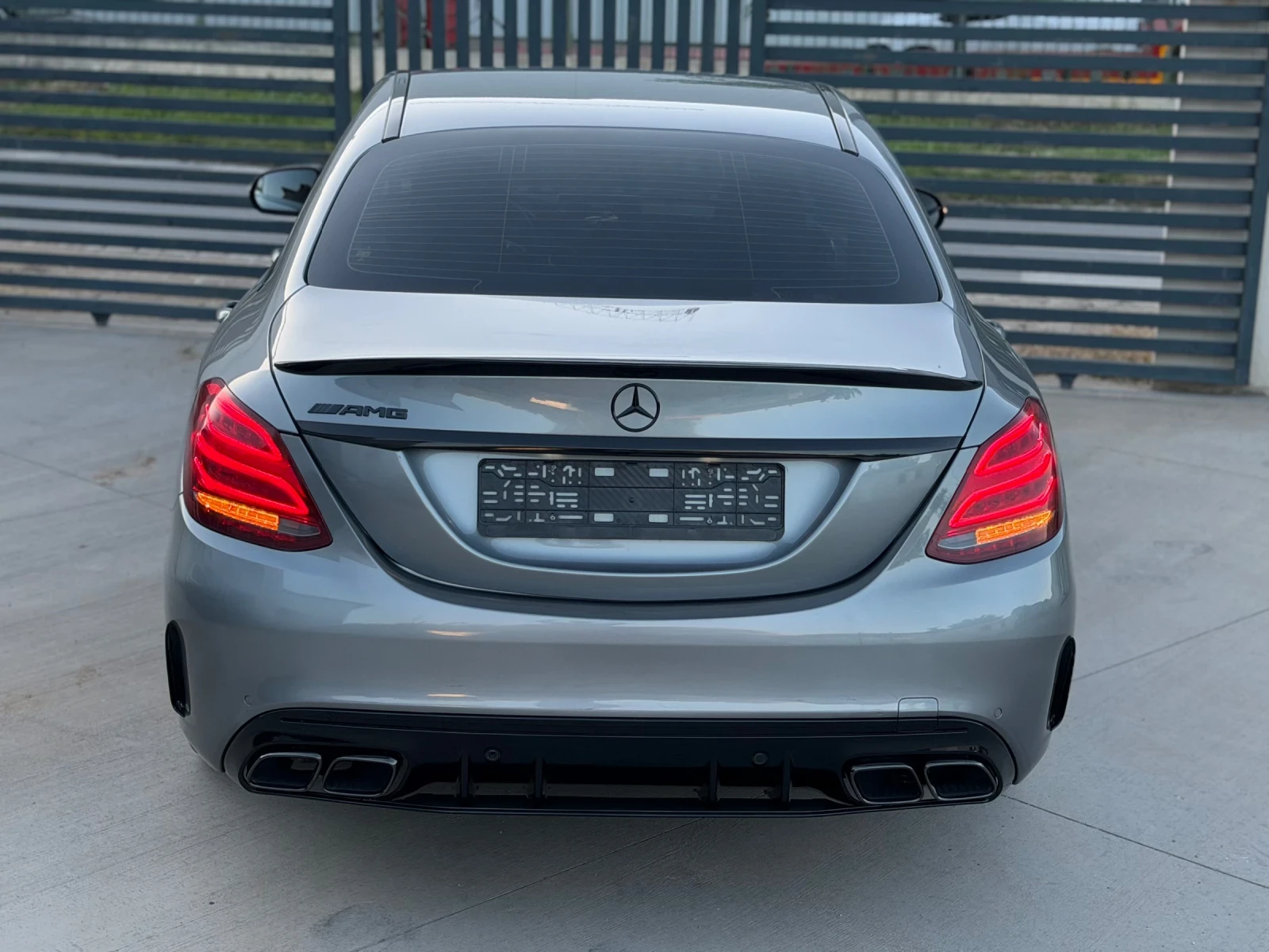 Mercedes-Benz C 220 AMG пакет / 2015 / 7G-Tronic, снимка 4 - Автомобили и джипове - 54715200