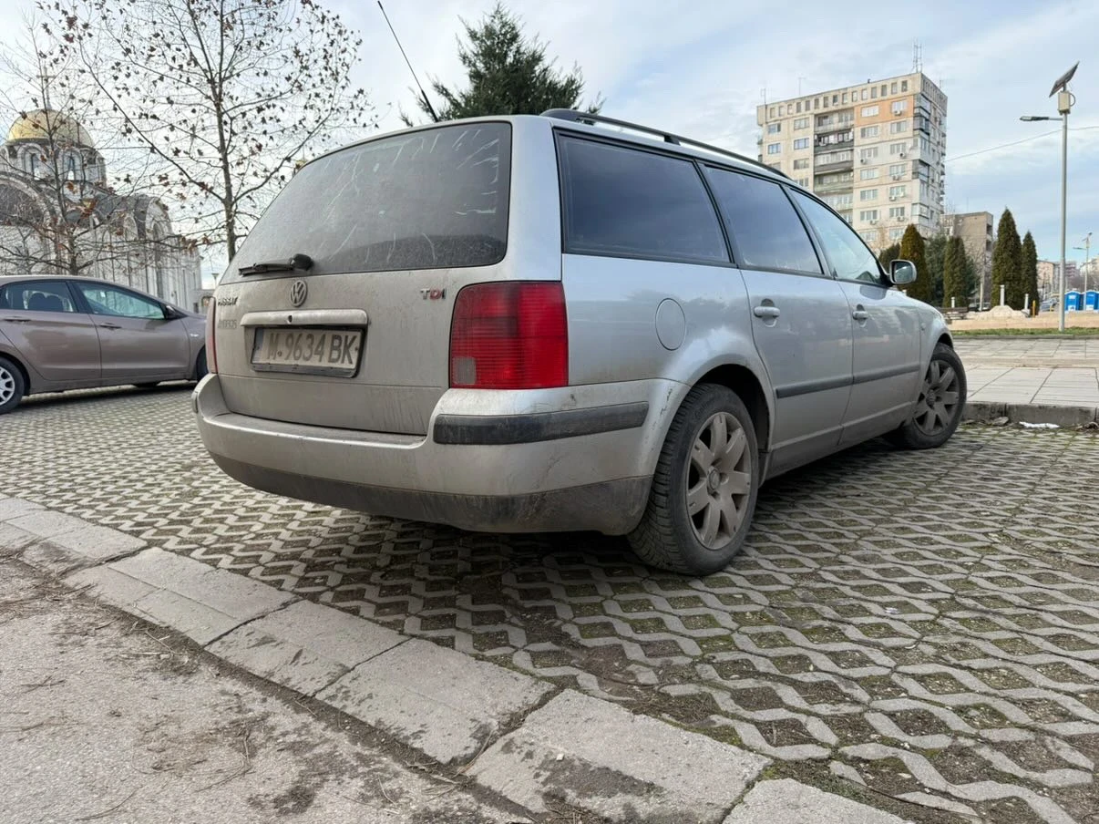 VW Passat IV 1.9 TDI 116k.c, снимка 2 - Автомобили и джипове - 54895770