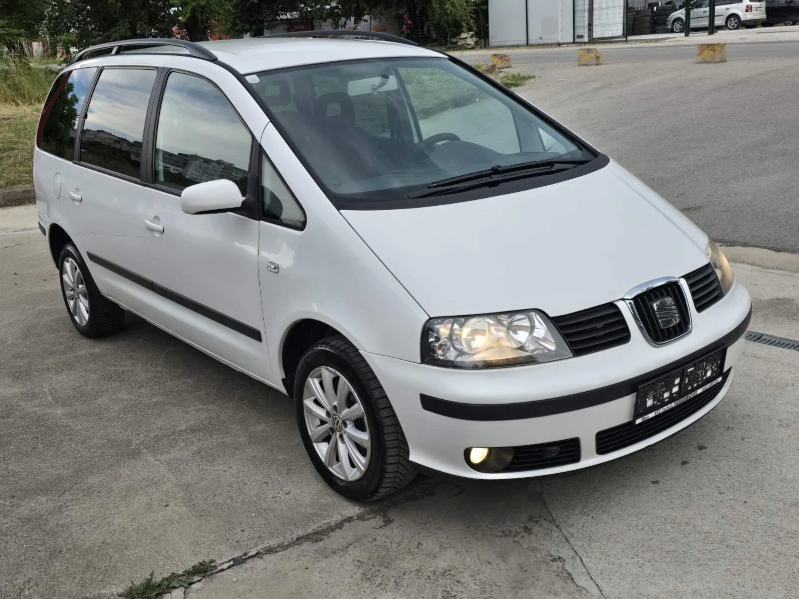 Seat Alhambra 1.9TDI 7МЕСТА , снимка 2 - Автомобили и джипове - 54925361