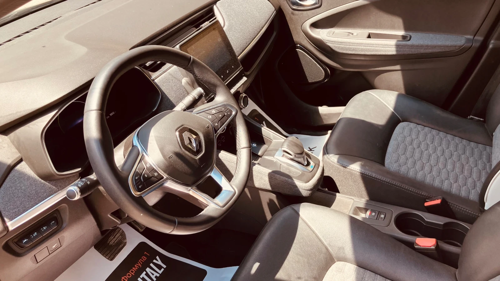 Renault Zoe 52 kw, снимка 8 - Автомобили и джипове - 55044548