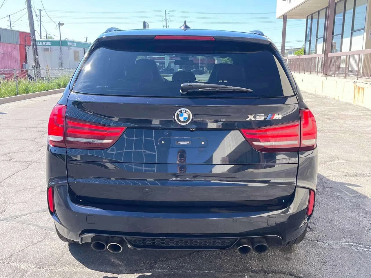 BMW X5M | HARMAN KARDON | HUD | 360 | ОБДУХВАНЕ | , снимка 4 - Автомобили и джипове - 55150090