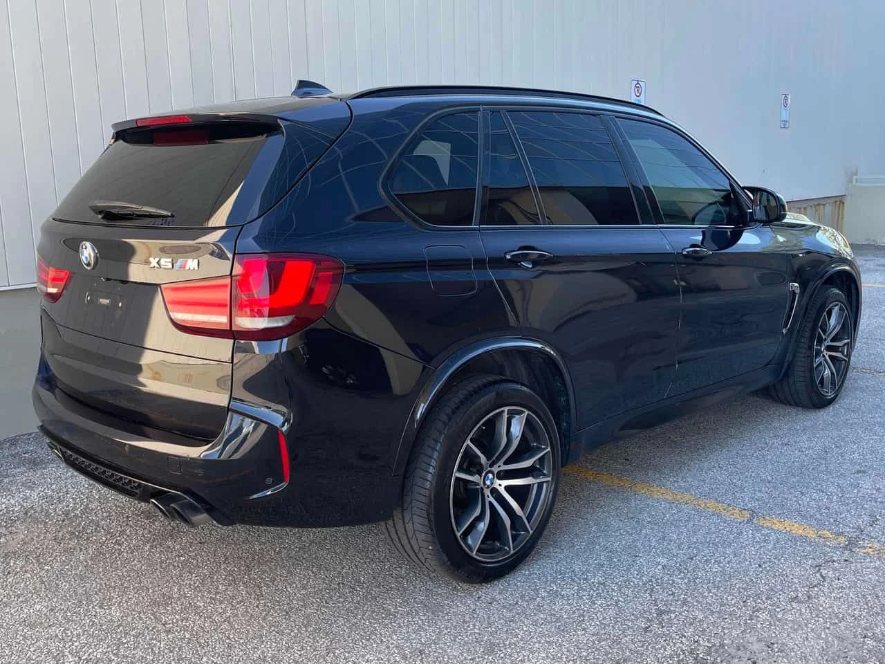 BMW X5M | HARMAN KARDON | HUD | 360 | ОБДУХВАНЕ | , снимка 13 - Автомобили и джипове - 55150090