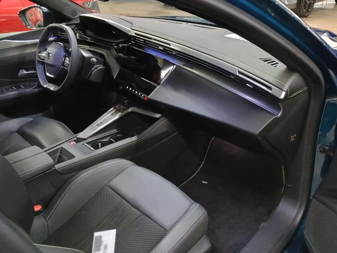 Peugeot 408 GT-LINE/224HP/PHEV/360/AHK/CPLAY/DIGI/486q, снимка 11 - Автомобили и джипове - 55281426