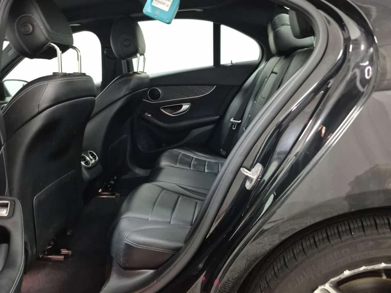 Mercedes-Benz C 300  360 / DISTRONIC / АВТОКРЕДИТ , снимка 13 - Автомобили и джипове - 55435138
