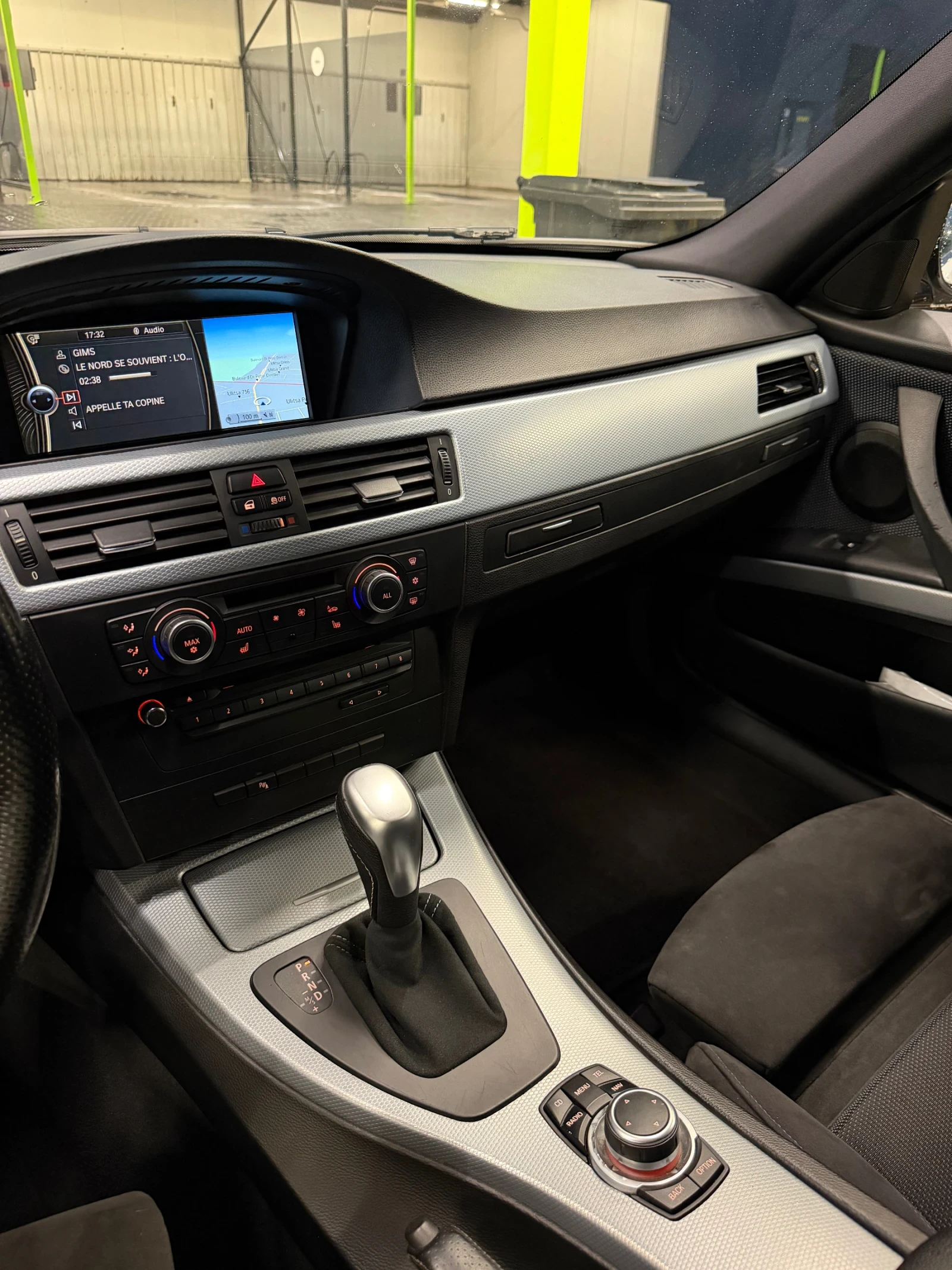 BMW 335 EDITION/EURO5, снимка 13 - Автомобили и джипове - 56711655