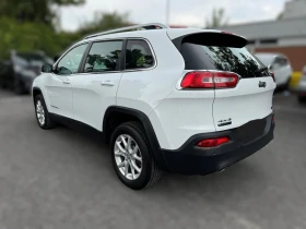 Jeep Cherokee Sport 4x4, снимка 3