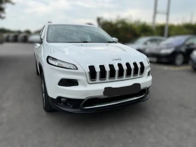 Jeep Cherokee Sport 4x4, снимка 5