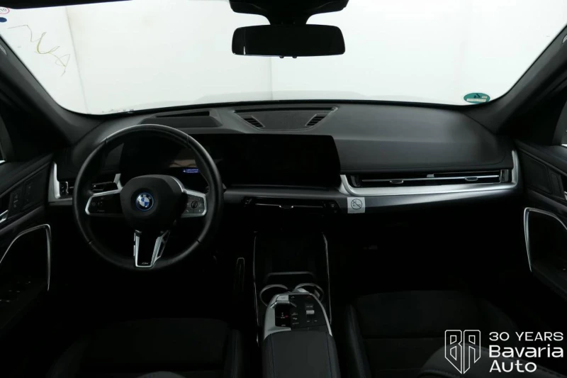 BMW iX1 30 xDrive M Sport Paket , снимка 6 - Автомобили и джипове - 53073786