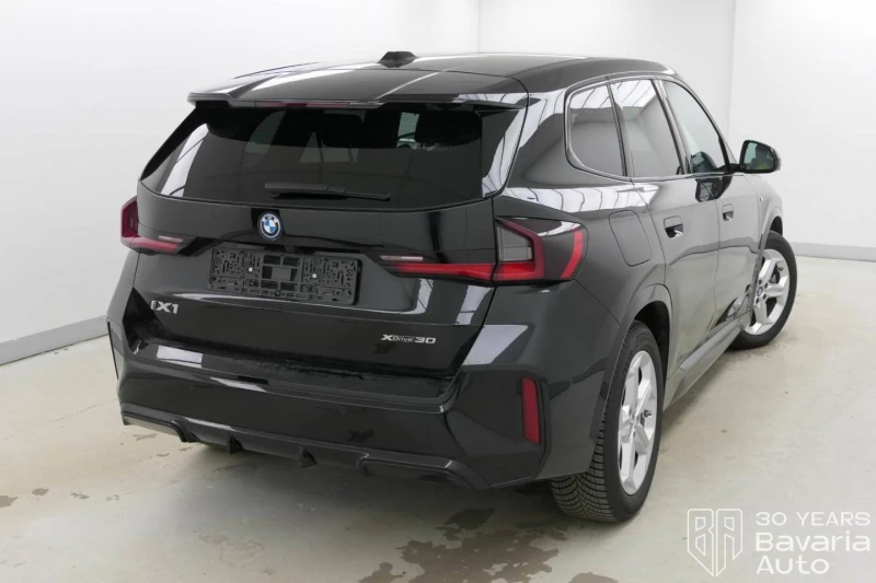 BMW iX1 30 xDrive M Sport Paket , снимка 3 - Автомобили и джипове - 53073786