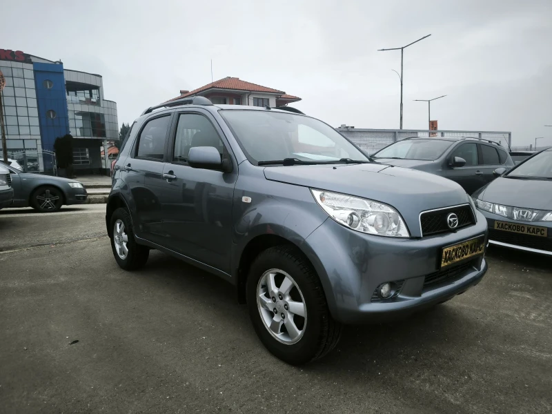 Daihatsu Terios 1.6i, снимка 3 - Автомобили и джипове - 53306602