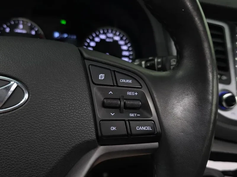 Hyundai Tucson 1.7 2Wd Modern, снимка 16 - Автомобили и джипове - 55884640
