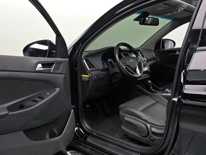 Hyundai Tucson 1.7 2Wd Modern, снимка 10 - Автомобили и джипове - 55884640