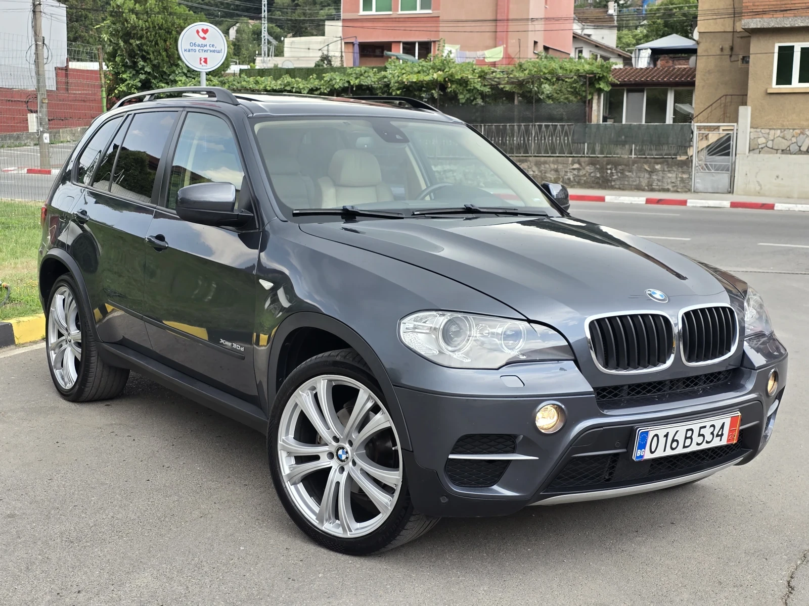 BMW X5 Топ състояние колата напълно обслужена - изображение 4