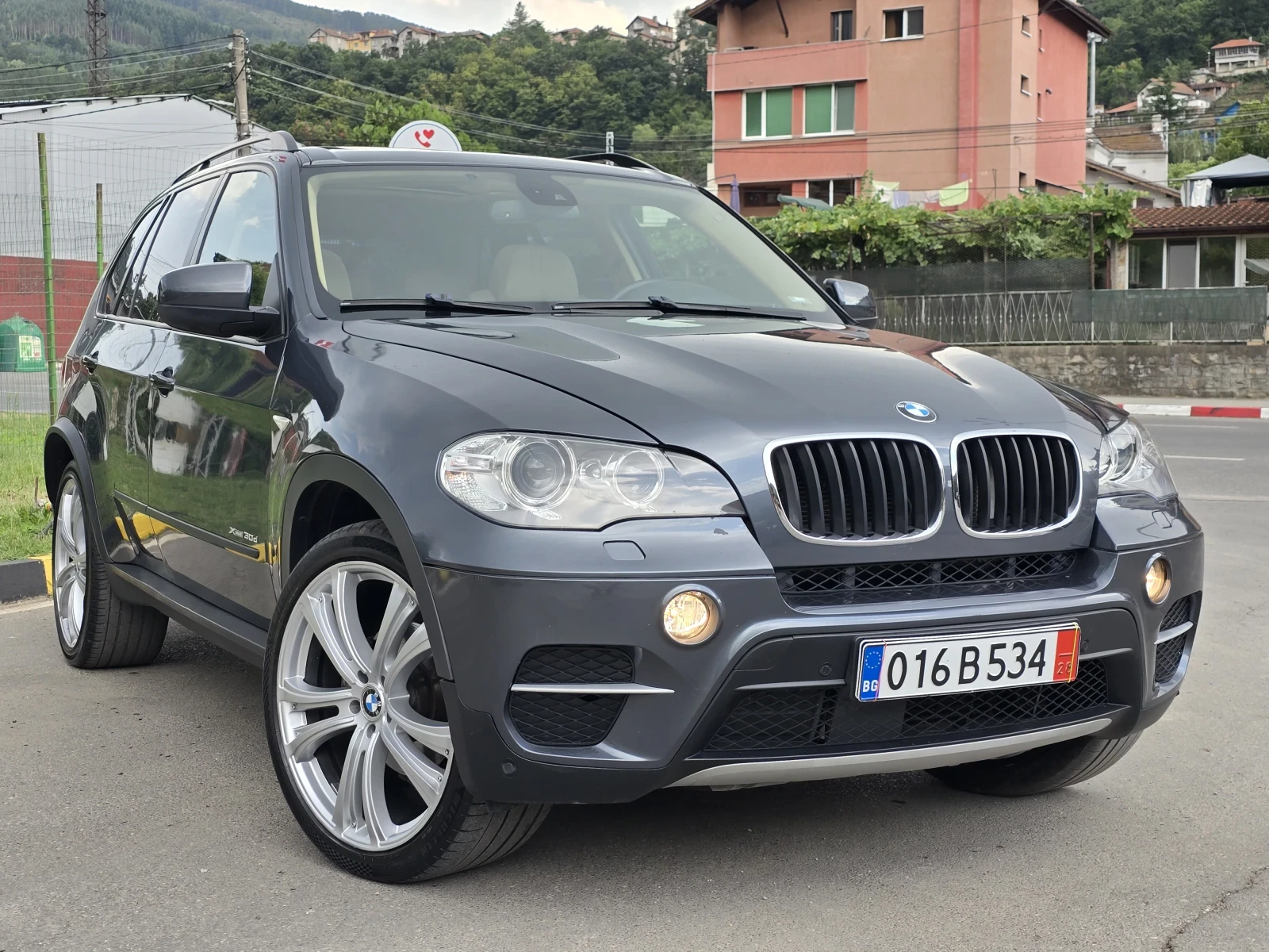 BMW X5 Топ състояние колата напълно обслужена - изображение 3