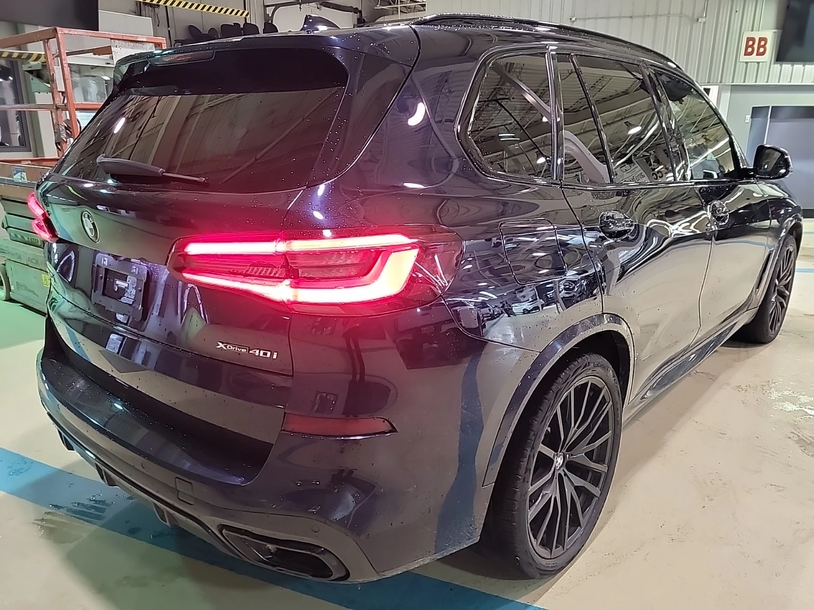 BMW X5 * XDRIVE40I* M Pack* Aвто Кредит*  - изображение 3