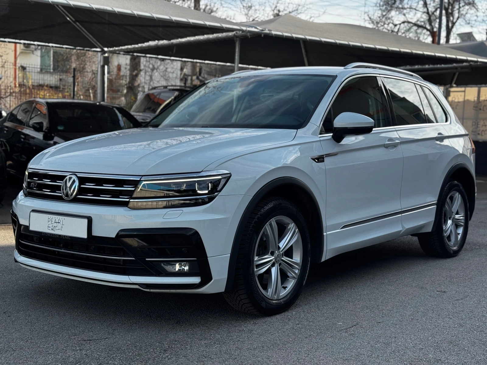 VW Tiguan 2.0 TSI 4Motion DSG R-Line Distronic AppleCarPlay | Mobile.bg � ����������� 1