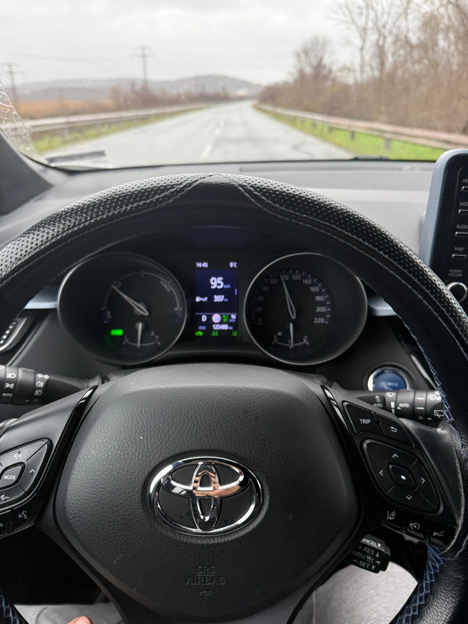 Toyota C-HR  - изображение 9