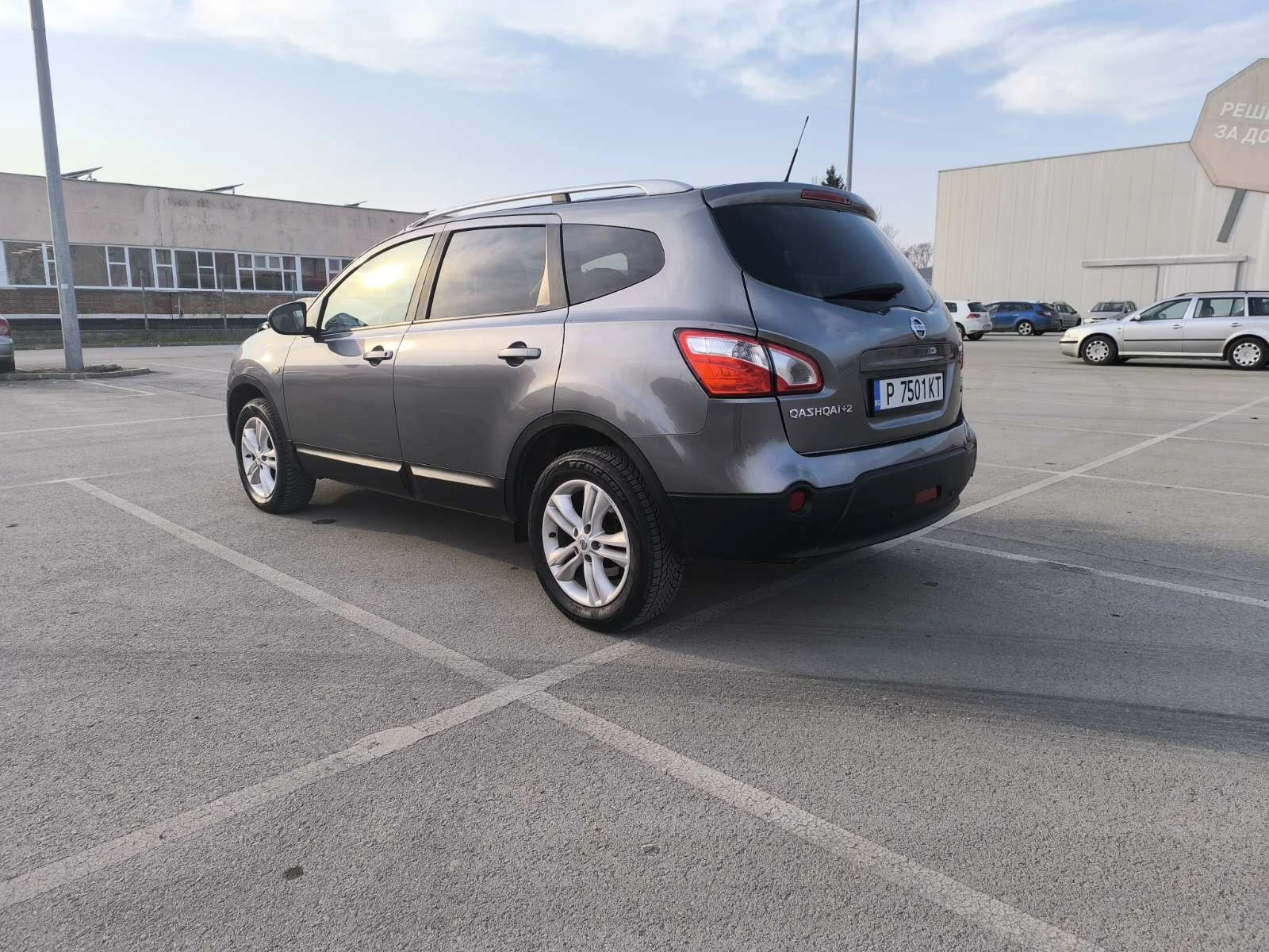 Nissan Qashqai, снимка 4 - Автомобили и джипове - 53759676