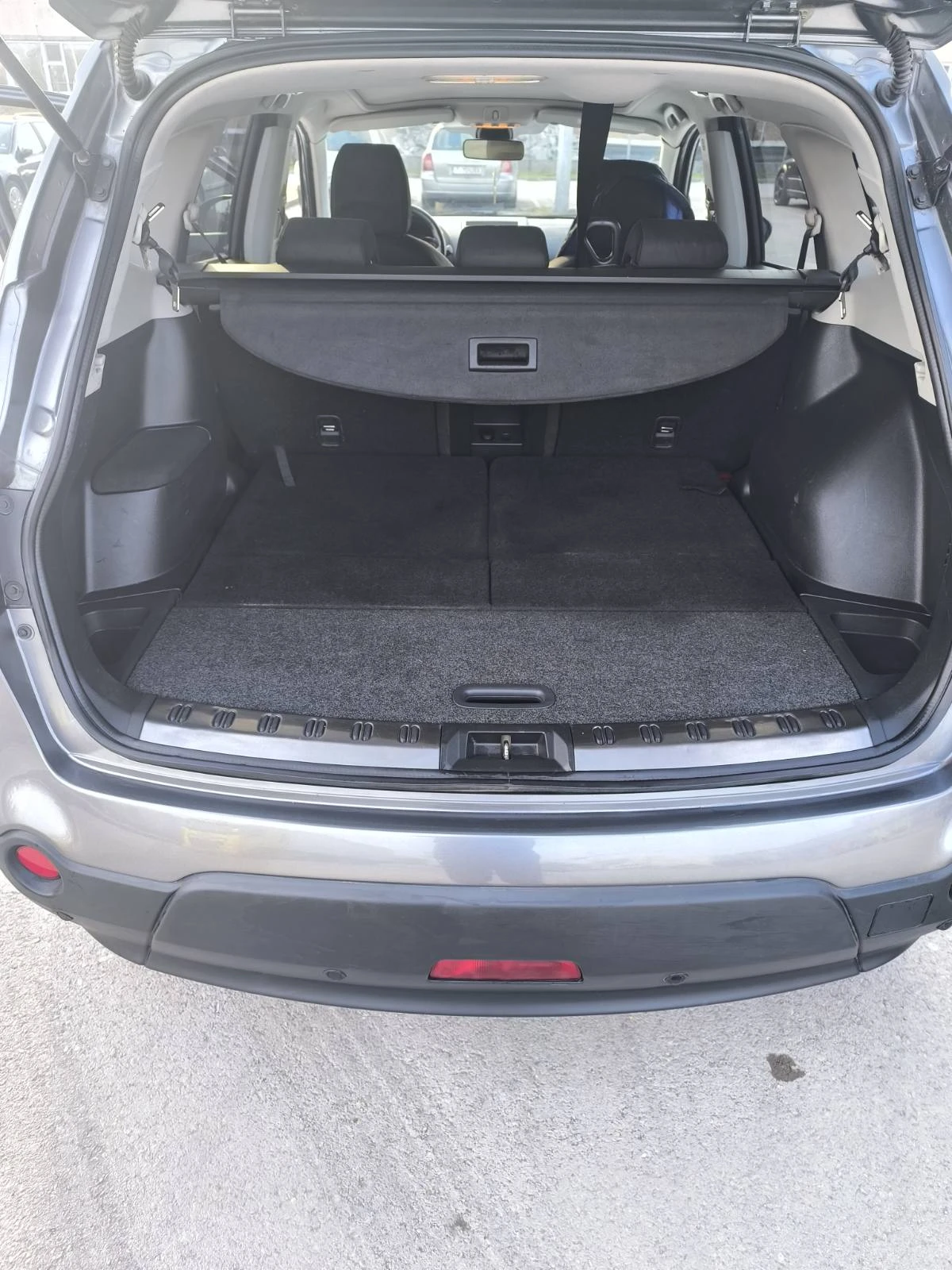 Nissan Qashqai, снимка 8 - Автомобили и джипове - 53759676