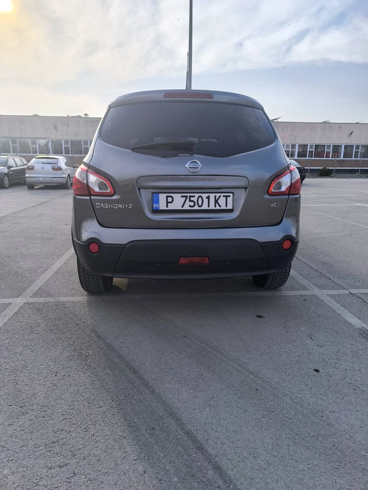 Nissan Qashqai, снимка 7 - Автомобили и джипове - 53759676