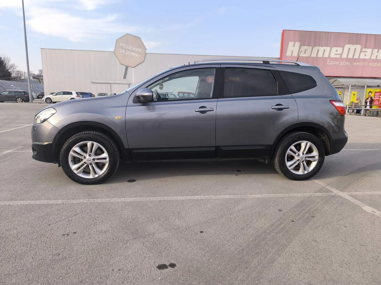 Nissan Qashqai, снимка 6 - Автомобили и джипове - 53759676