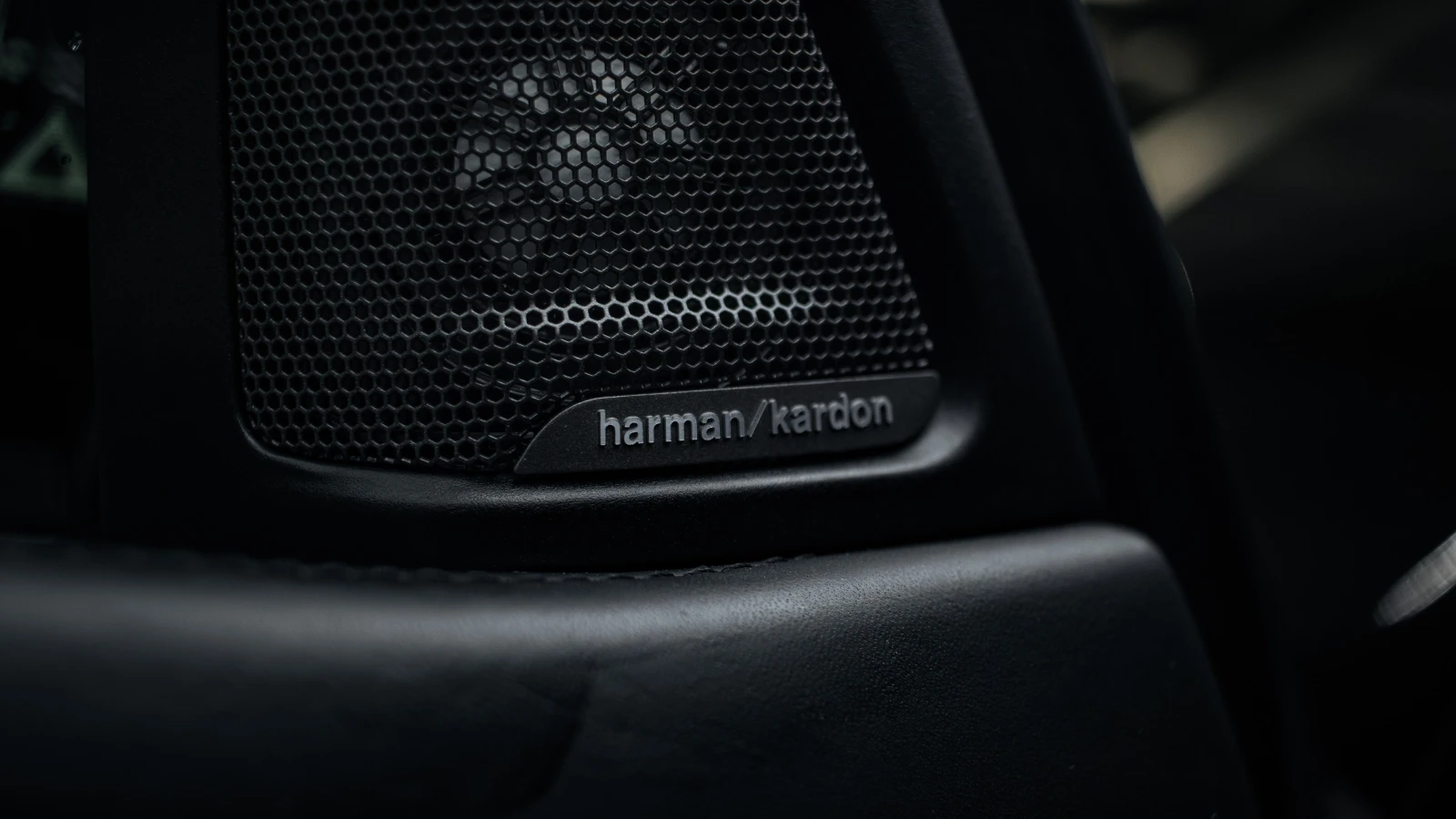 BMW X5 * Xdrive5.0i* Pano* Ambient* Keyless* CarPlay, снимка 10 - Автомобили и джипове - 53939630