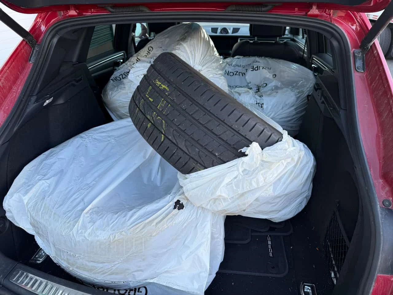 Porsche Macan  AWD / 360 / MATRIX / ОБДУХВАНЕ , снимка 16 - Автомобили и джипове - 54356999