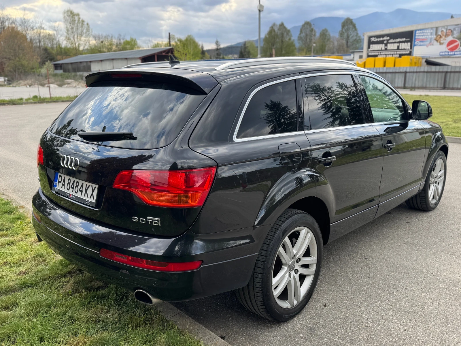 Audi Q7 3.0/TDI/DVD/Обслужен, снимка 4 - Автомобили и джипове - 54415127