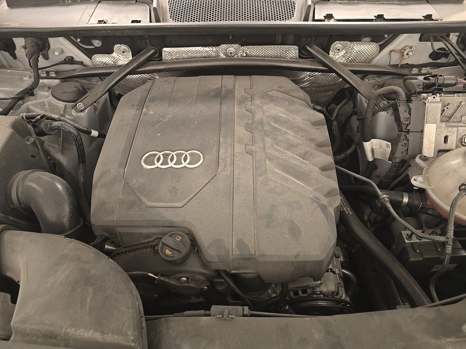 Audi Q5 S line Premium, снимка 13 - Автомобили и джипове - 54941270