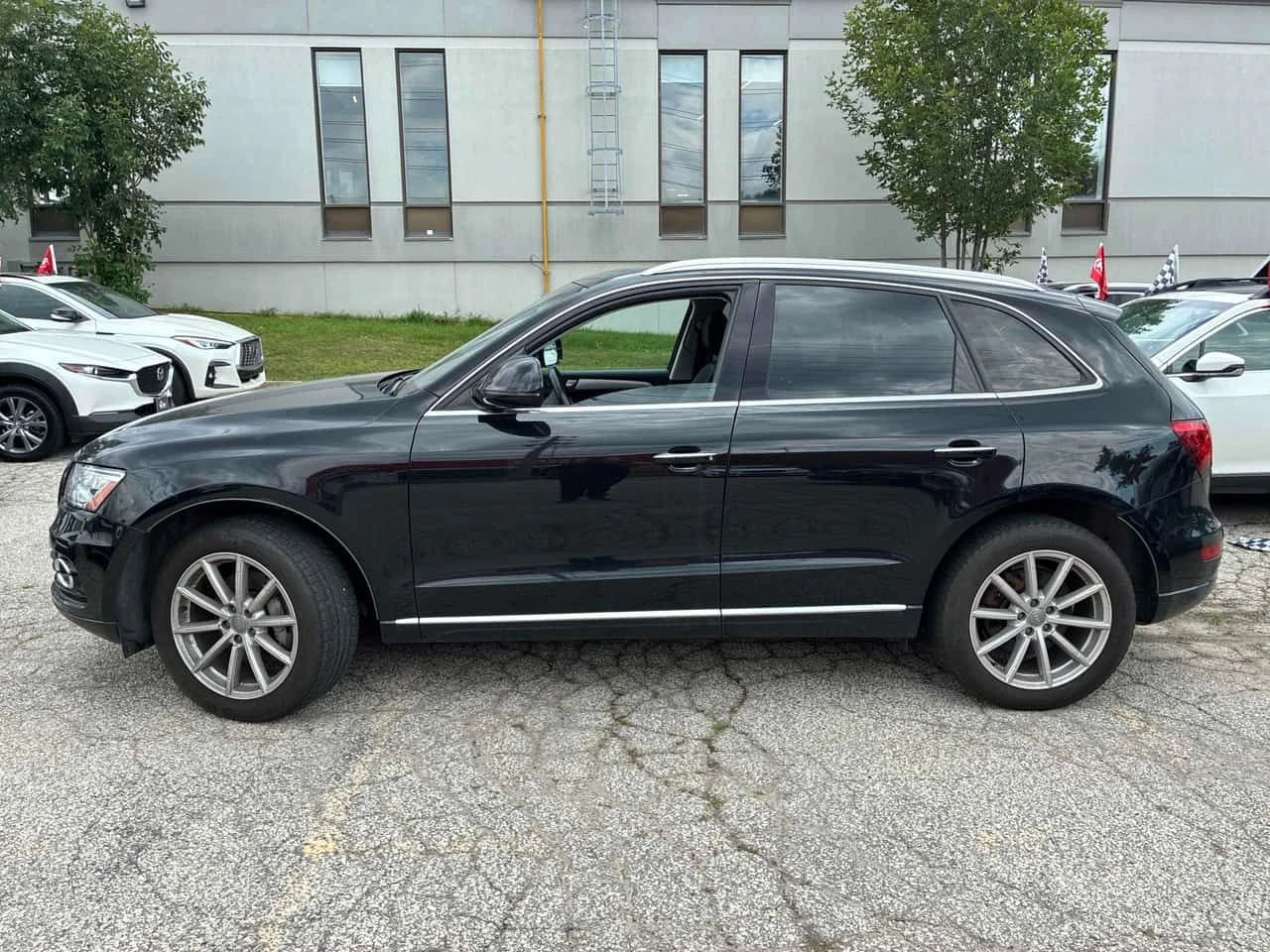 Audi Q5 | Technik | ПАНОРАМА | CARFAX | ПОДГРЕВ | , снимка 2 - Автомобили и джипове - 55614130