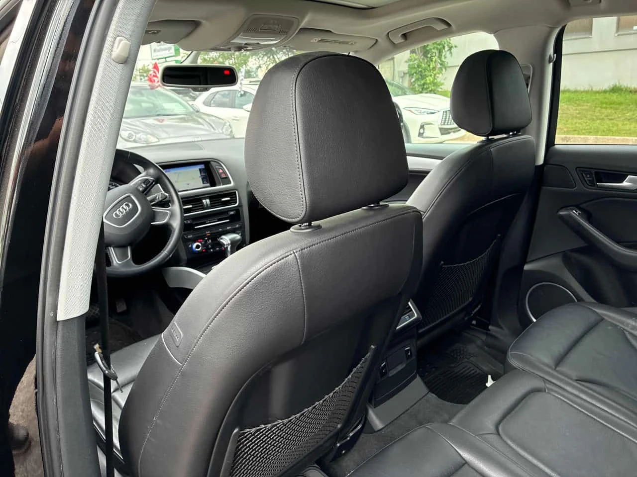 Audi Q5 | Technik | ПАНОРАМА | CARFAX | ПОДГРЕВ | , снимка 12 - Автомобили и джипове - 55614130