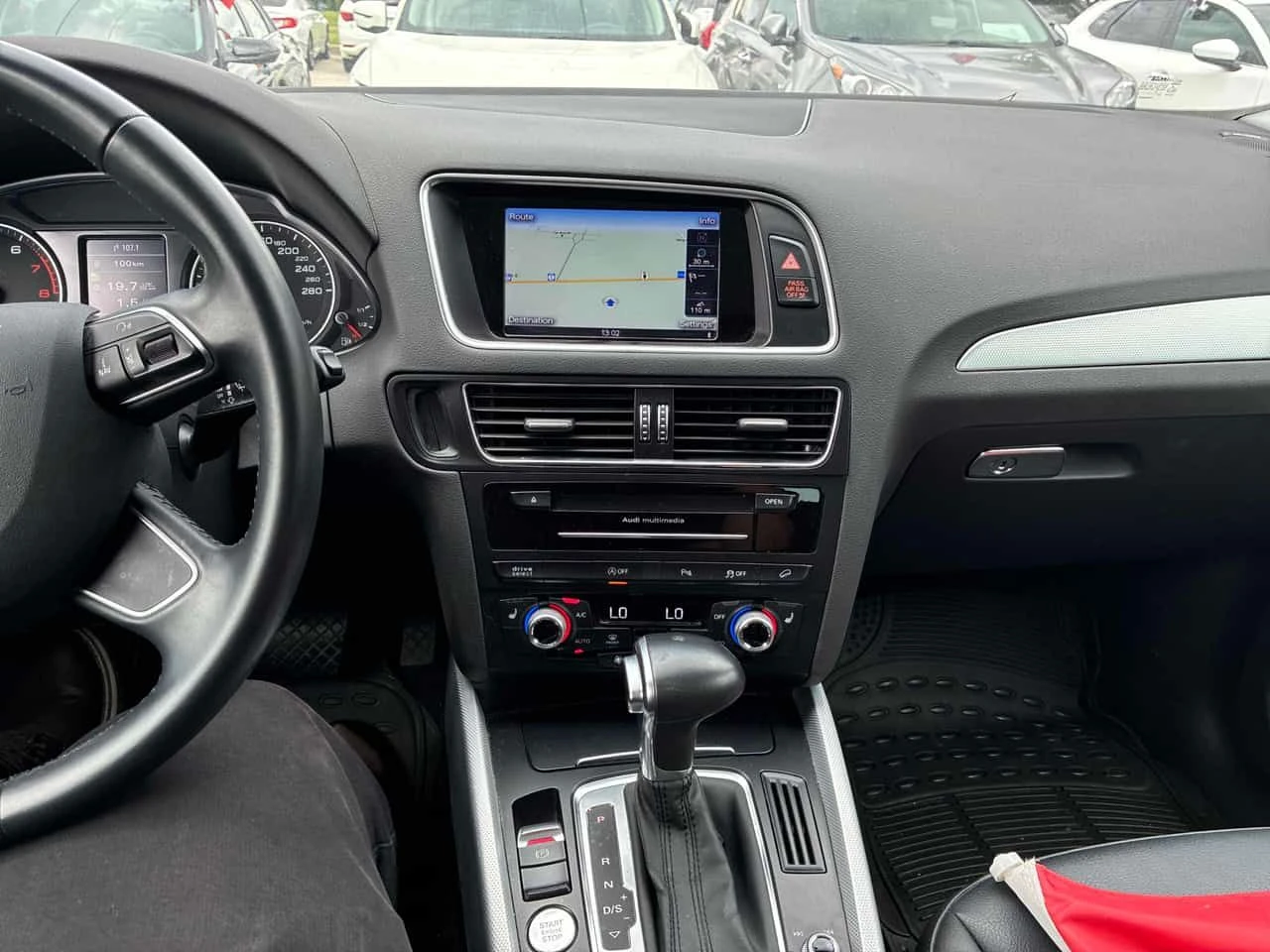 Audi Q5 | Technik | ПАНОРАМА | CARFAX | ПОДГРЕВ | , снимка 9 - Автомобили и джипове - 55614130