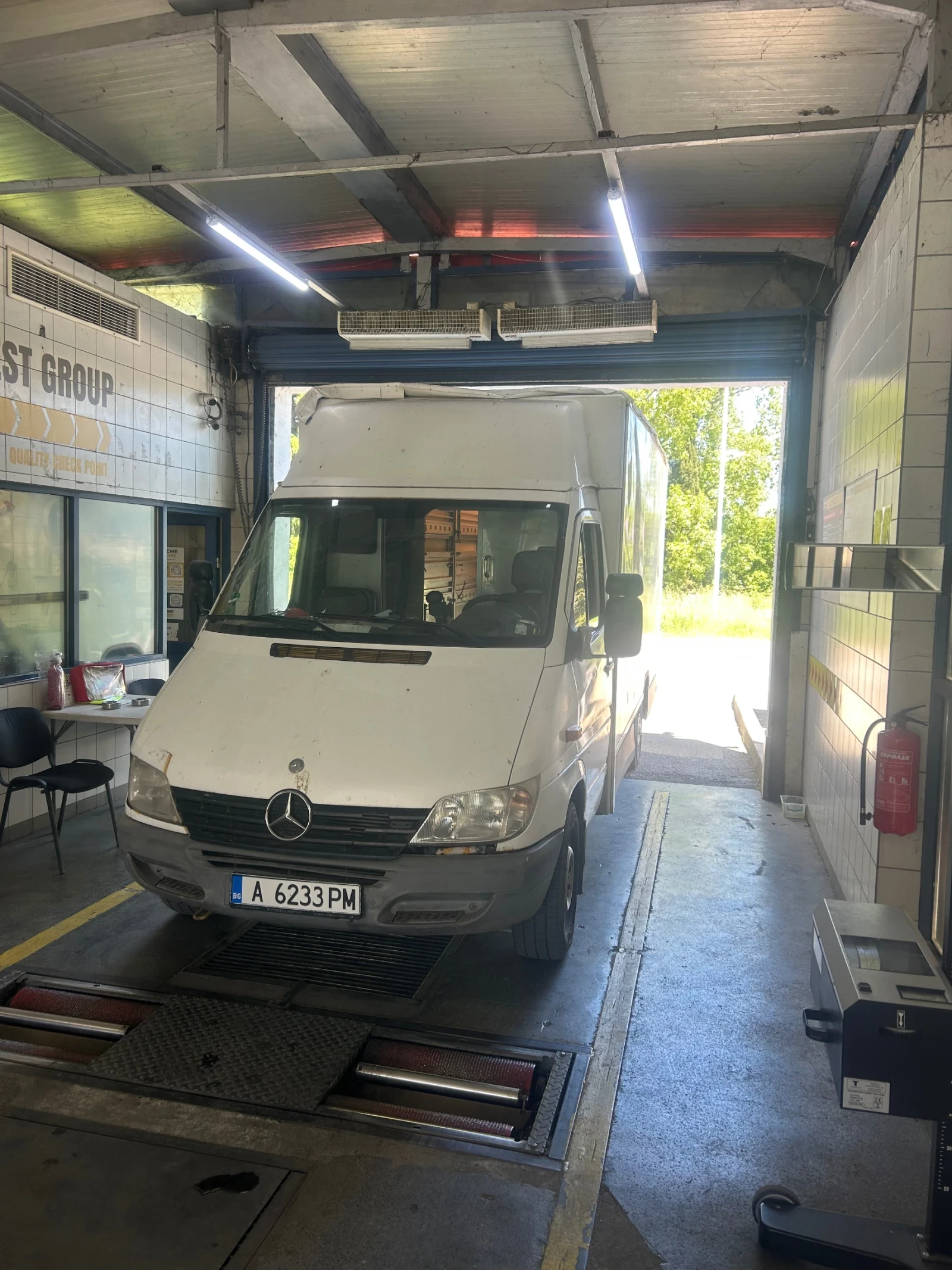 Mercedes-Benz 312 2.7D - изображение 2