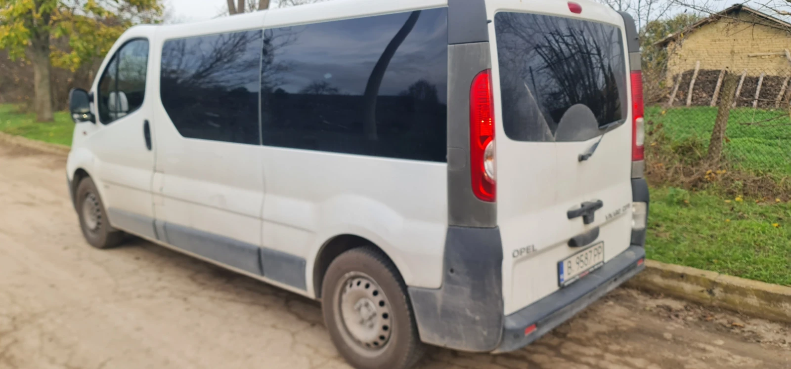 Opel Vivaro 8+ 1 - изображение 4