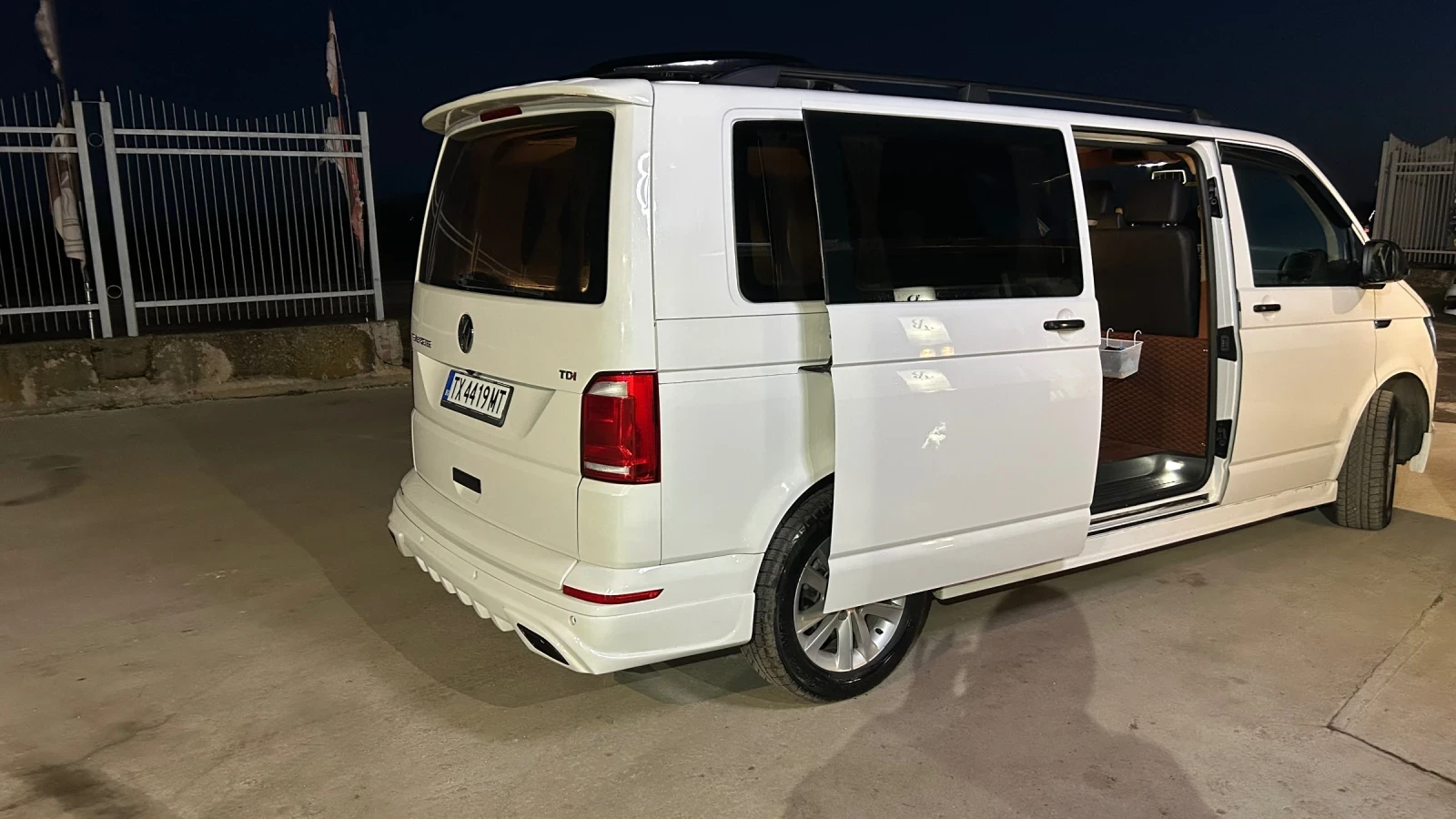 VW Transporter T6 2.0 Tdi 150 ps - изображение 2