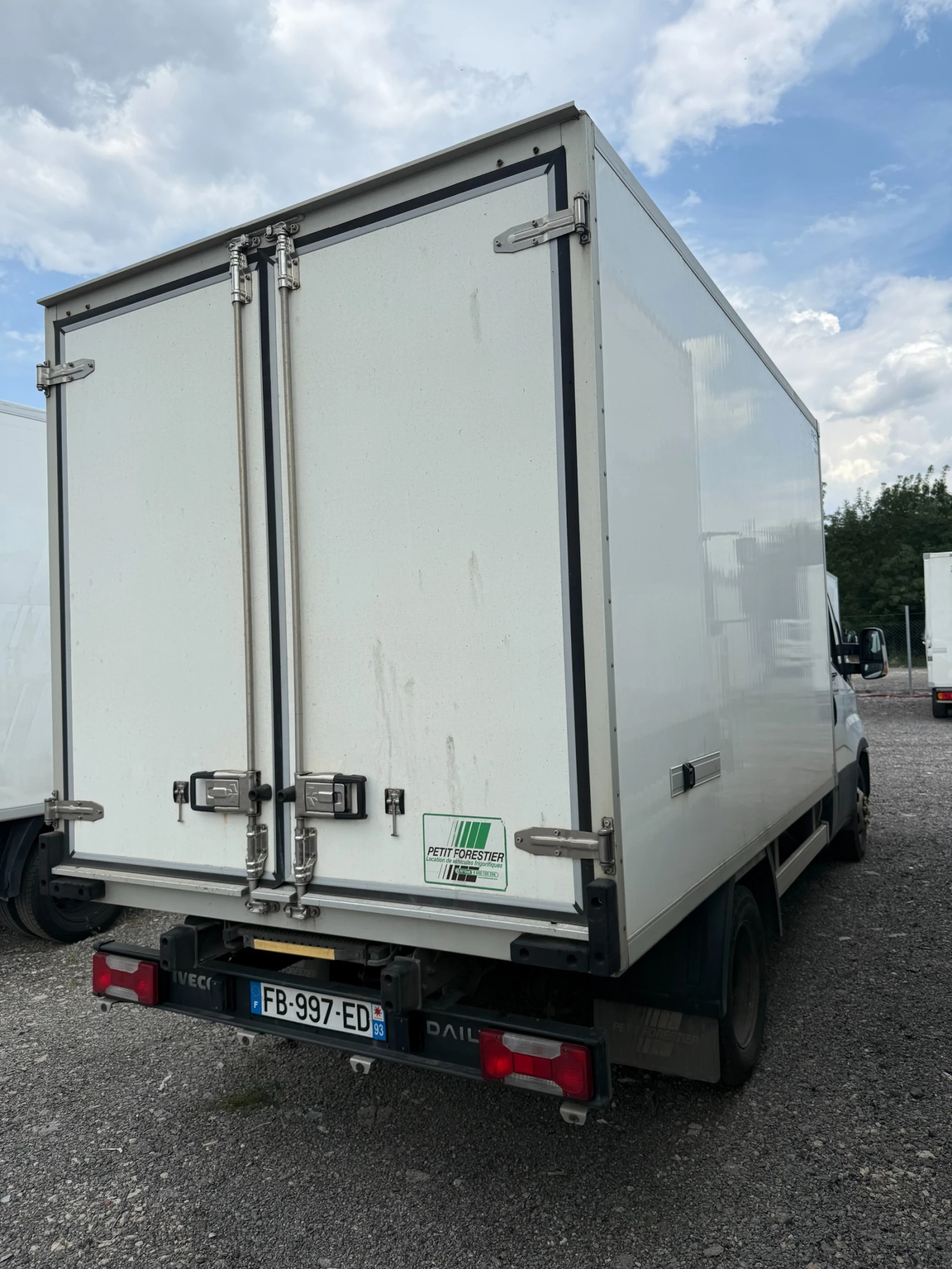 Iveco Daily 35C14, снимка 5 - Бусове и автобуси - 55324046