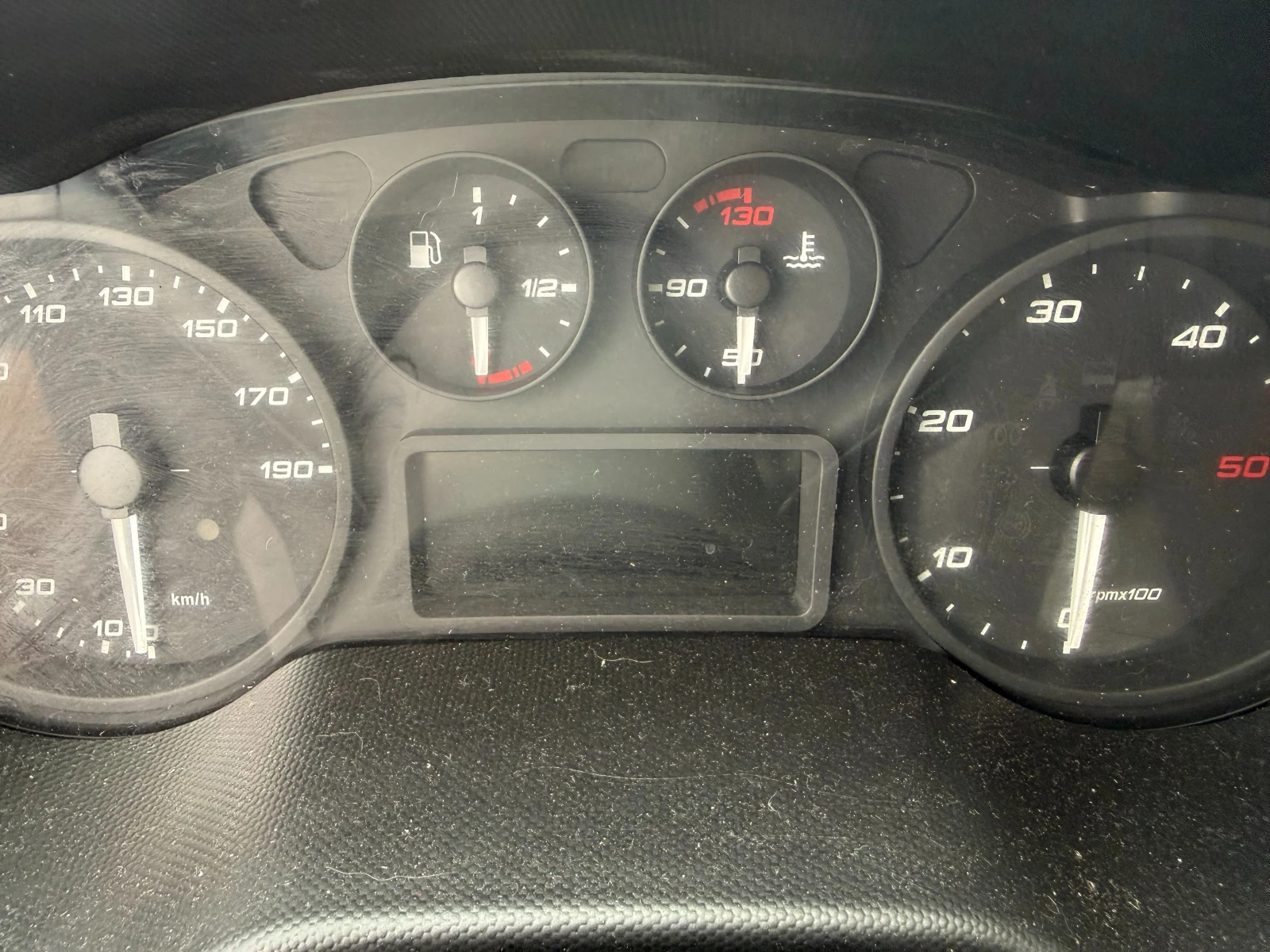 Iveco Daily 35C14, снимка 8 - Бусове и автобуси - 55324046