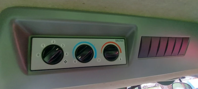 Трактор Valtra N143, снимка 17 - Селскостопанска техника - 52892956