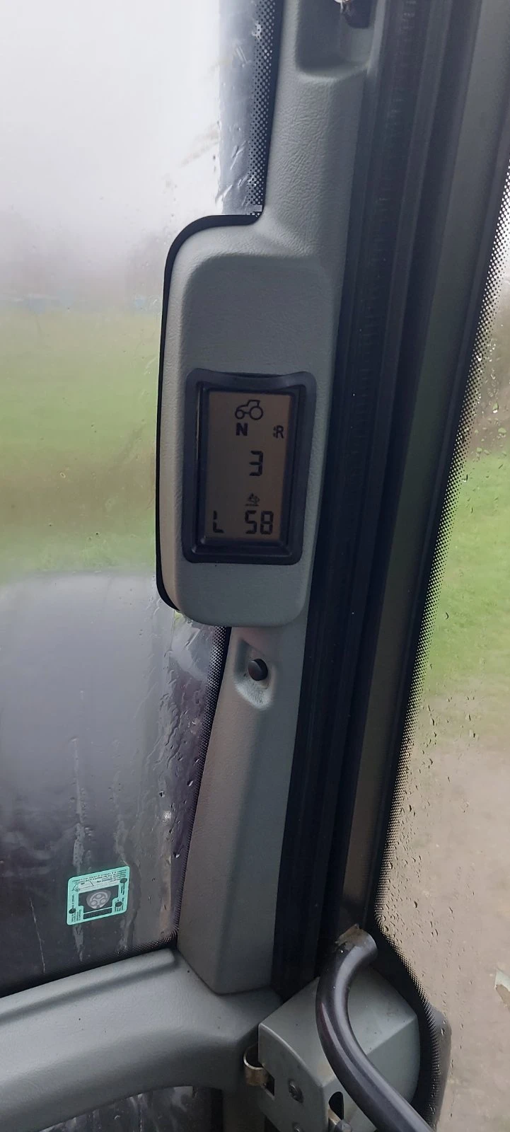 Трактор Valtra N143, снимка 8 - Селскостопанска техника - 52892956